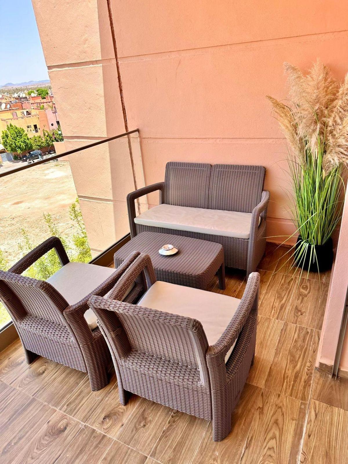 Appartement Luxueux Avec Piscine 10 Minutes Du Centre Ville Marrakesh Esterno foto