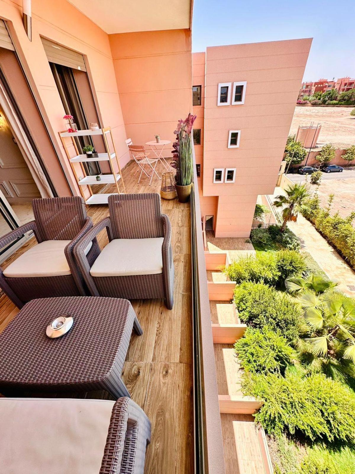 Appartement Luxueux Avec Piscine 10 Minutes Du Centre Ville Marrakesh Esterno foto